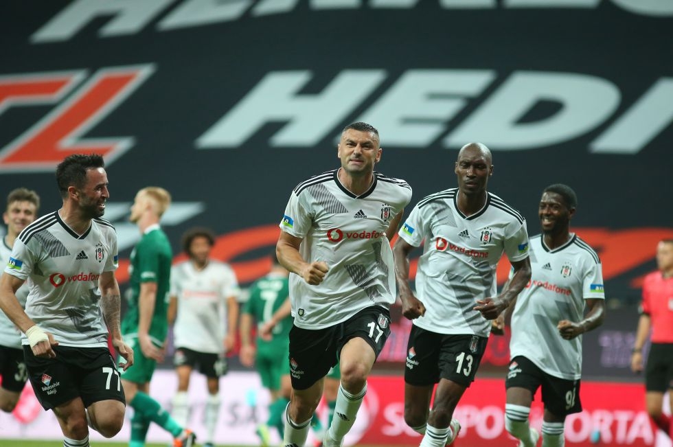 Beşiktaş-Konyaspor maçının ardından spor yazarlarının görüşleri: "Beşiktaş; üstündeki takımların peşini bırakmıyor, korku salıyor" - Görsel 4