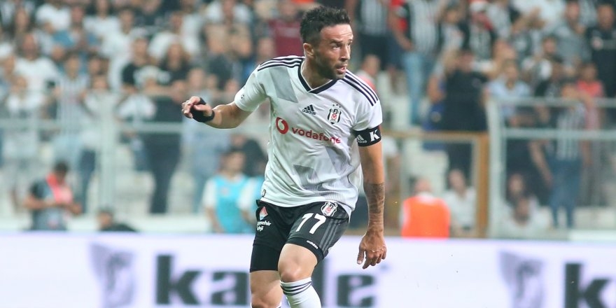 Gökhan Gönül'ün Beşiktaş kariyeri - Görsel 2