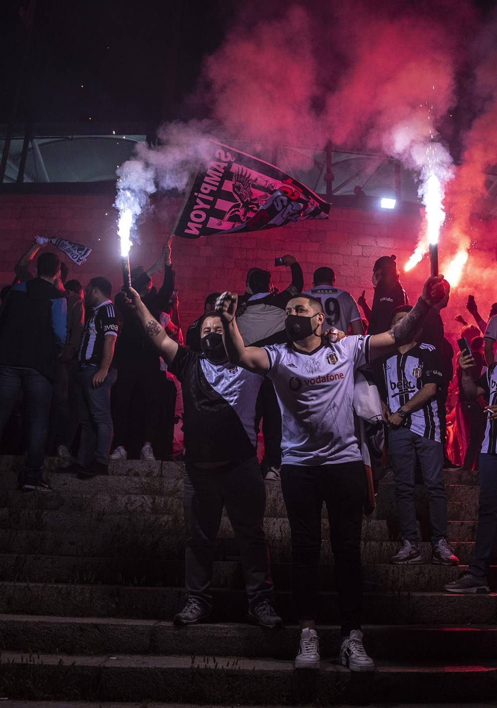 İşte şampiyonluğun ardından Türkiye sokakları - Görsel 6