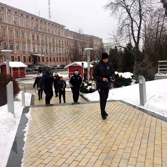 Futbolcuların Kiev yürüyüşünden kareler - Görsel 5