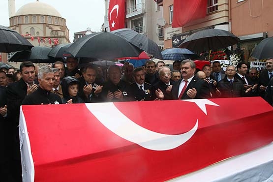 Şehidimiz Vefa Karakurdu son yolculuğuna böyle uğurlandı - Görsel 12