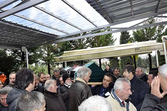 Faik Akdil son yolculuğuna uğurlandı - Görsel 11