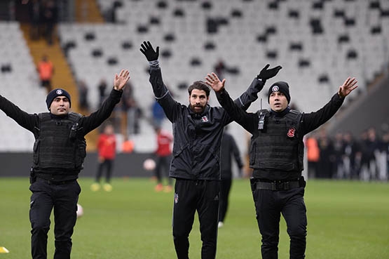 İşte maçtan duygulandıran kareler - Görsel 22