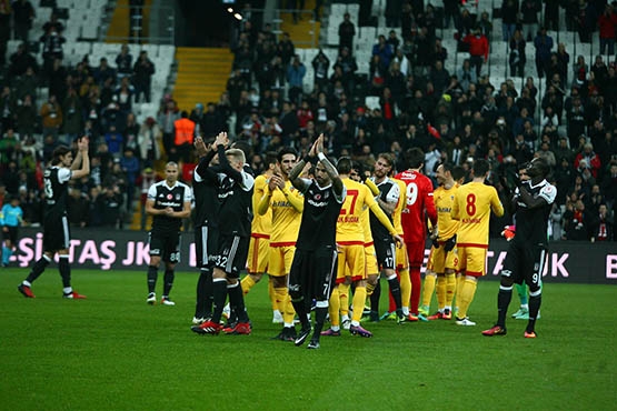 İşte maçtan duygulandıran kareler - Görsel 28