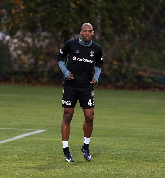 Beşiktaş Kampta | Ryan Babel'in ilk antrenmanından kareler - Görsel 11