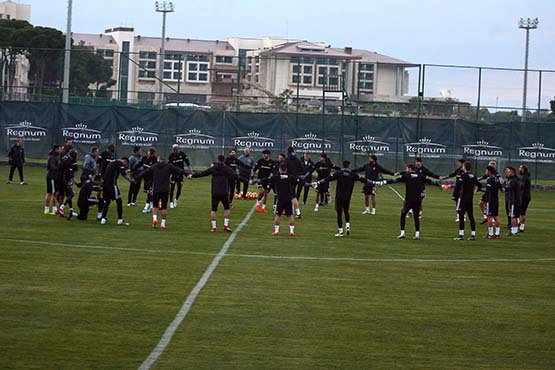 Beşiktaş Kampta | Ryan Babel'in ilk antrenmanından kareler - Görsel 3