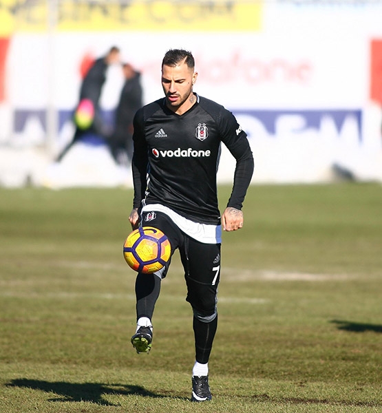 Beşiktaş'ın bugünkü antrenmanından kareler - Görsel 6