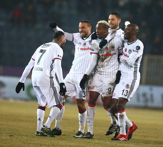 Osmanlıspor - Beşiktaş maçından kareler - Görsel 47