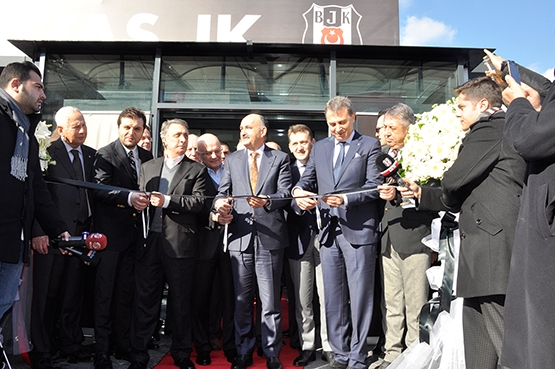 Vodafone Arena'daki çalışma ofisleri törenle açıldı - Görsel 2