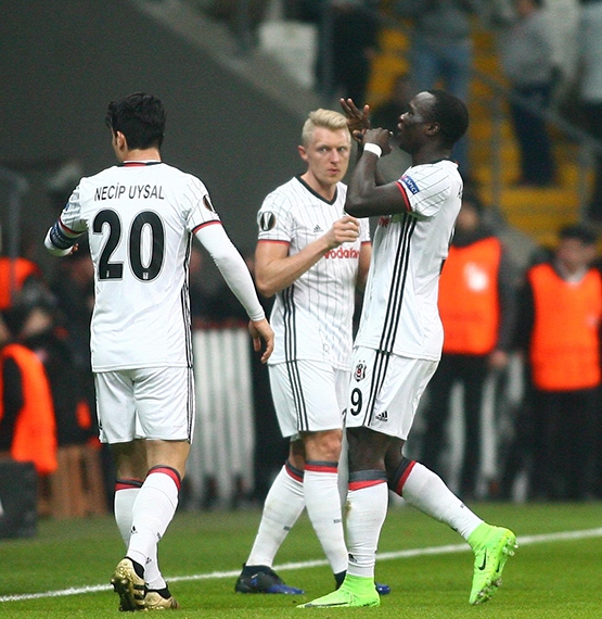 Beşiktaş-Hapoel maçından kareler - Görsel 4