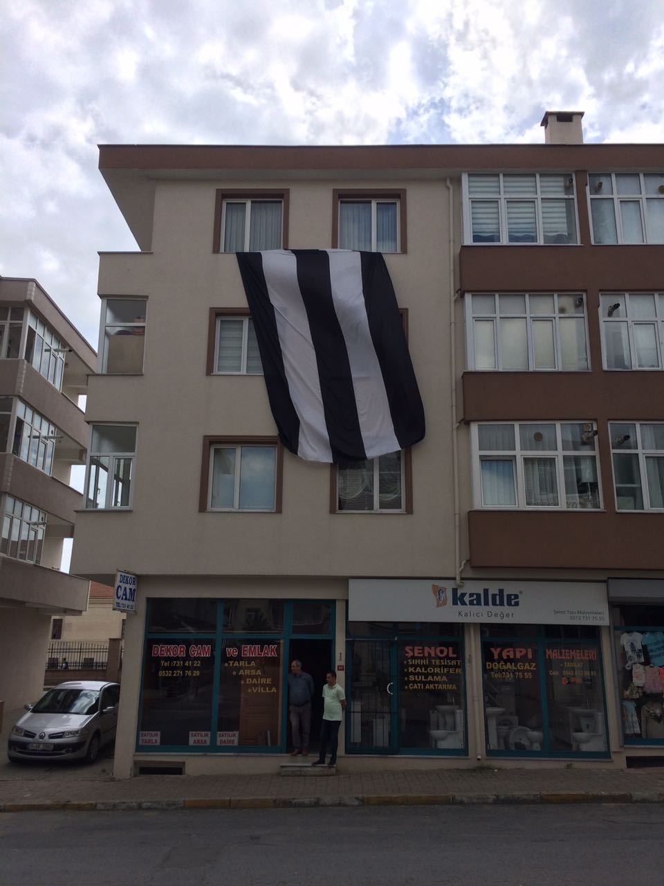 FOTO GALERİ | Beşiktaş bayrakları Türkiye'yi süslüyor - Görsel 108