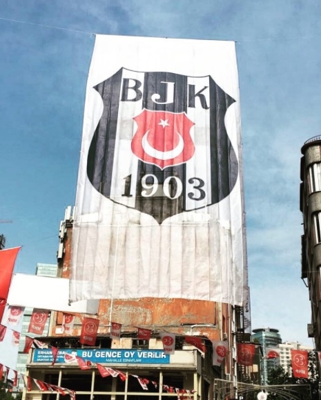 FOTO GALERİ | Beşiktaş bayrakları Türkiye'yi süslüyor - Görsel 47