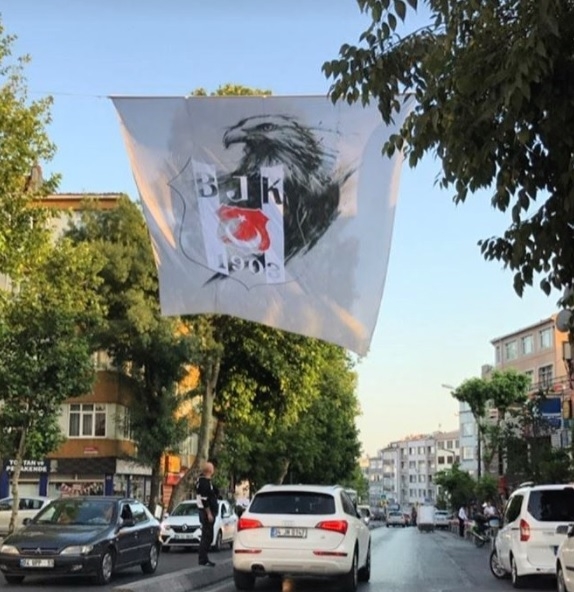 FOTO GALERİ | Beşiktaş bayrakları Türkiye'yi süslüyor - Görsel 49