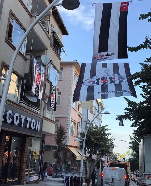 FOTO GALERİ | Beşiktaş bayrakları Türkiye'yi süslüyor - Görsel 72
