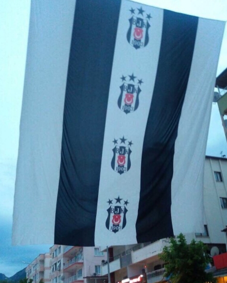 FOTO GALERİ | Beşiktaş bayrakları Türkiye'yi süslüyor - Görsel 74