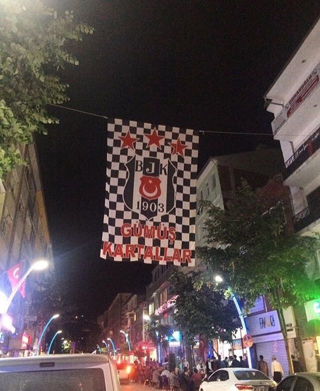 FOTO GALERİ | Beşiktaş bayrakları Türkiye'yi süslüyor - Görsel 96