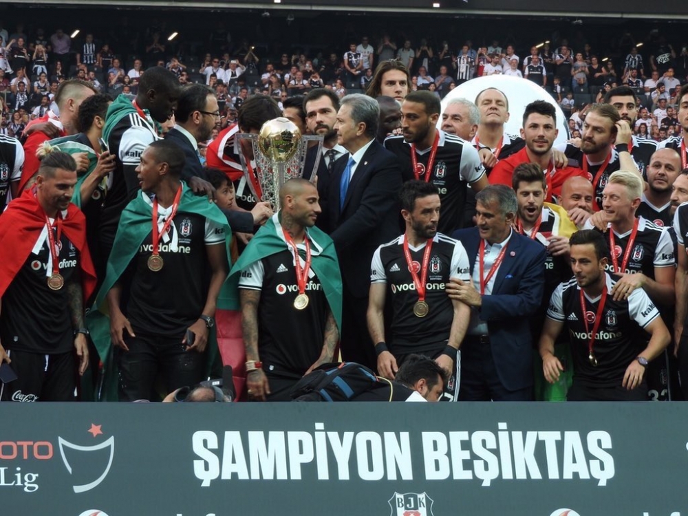 Beşiktaş kupayı kaldırdı! Müthiş kareler! - Görsel 1