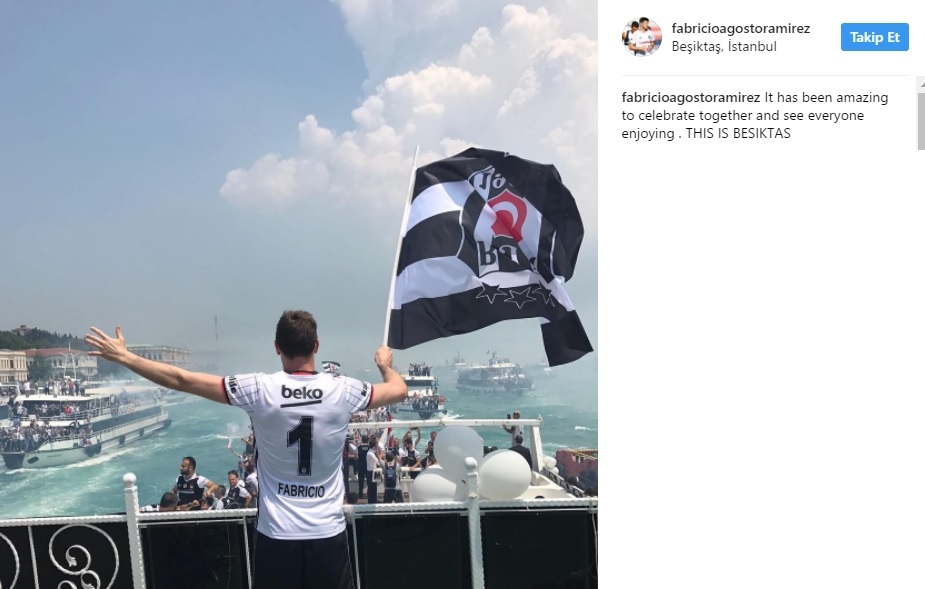 Şampiyon futbolcuların paylaşımları! - Görsel 22