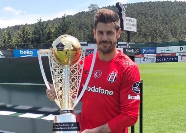 Beşiktaşlı oyuncuların kupa koleksiyonu! - Görsel 1