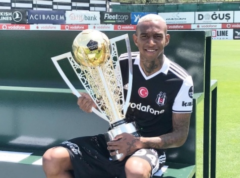 Beşiktaşlı oyuncuların kupa koleksiyonu! - Görsel 14