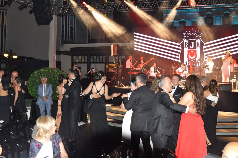Beşiktaş'ın şampiyonluk balosundan kareler... - Görsel 39