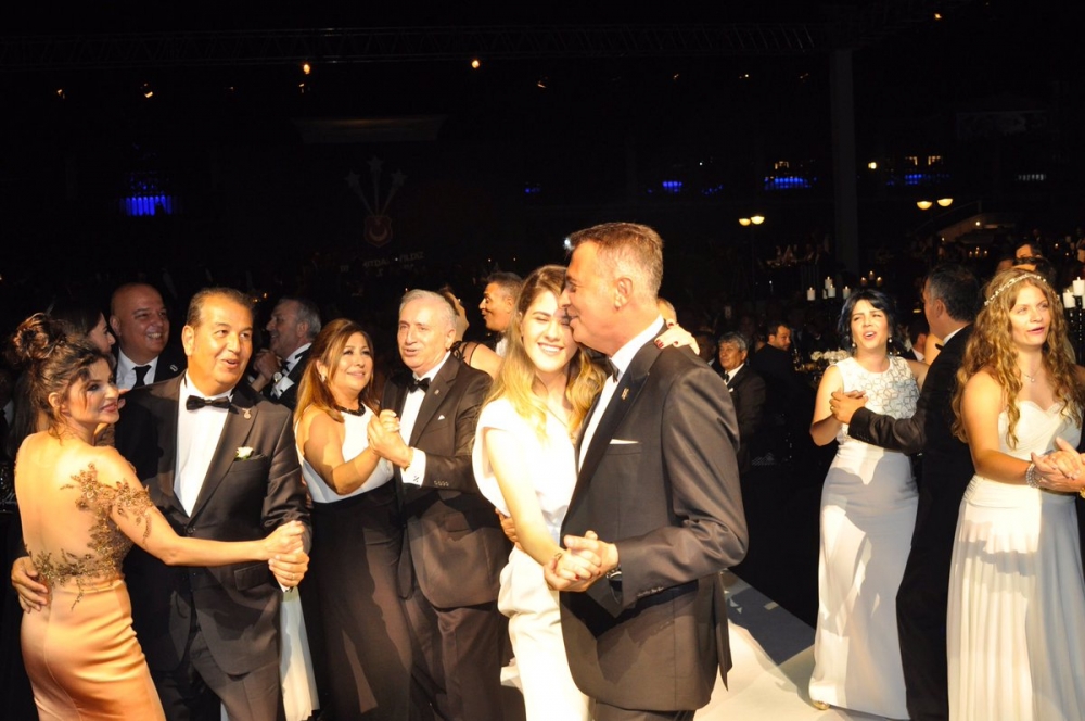 Beşiktaş'ın şampiyonluk balosundan kareler... - Görsel 41