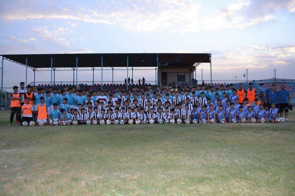 Kerkük Beşiktaş Futbol okulu top başı yaptı! İşte ilk idmandan kareler.. - Görsel 1