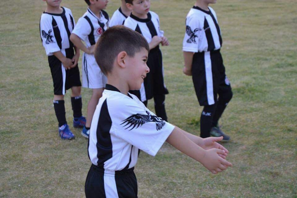 Kerkük Beşiktaş Futbol okulu top başı yaptı! İşte ilk idmandan kareler.. - Görsel 5