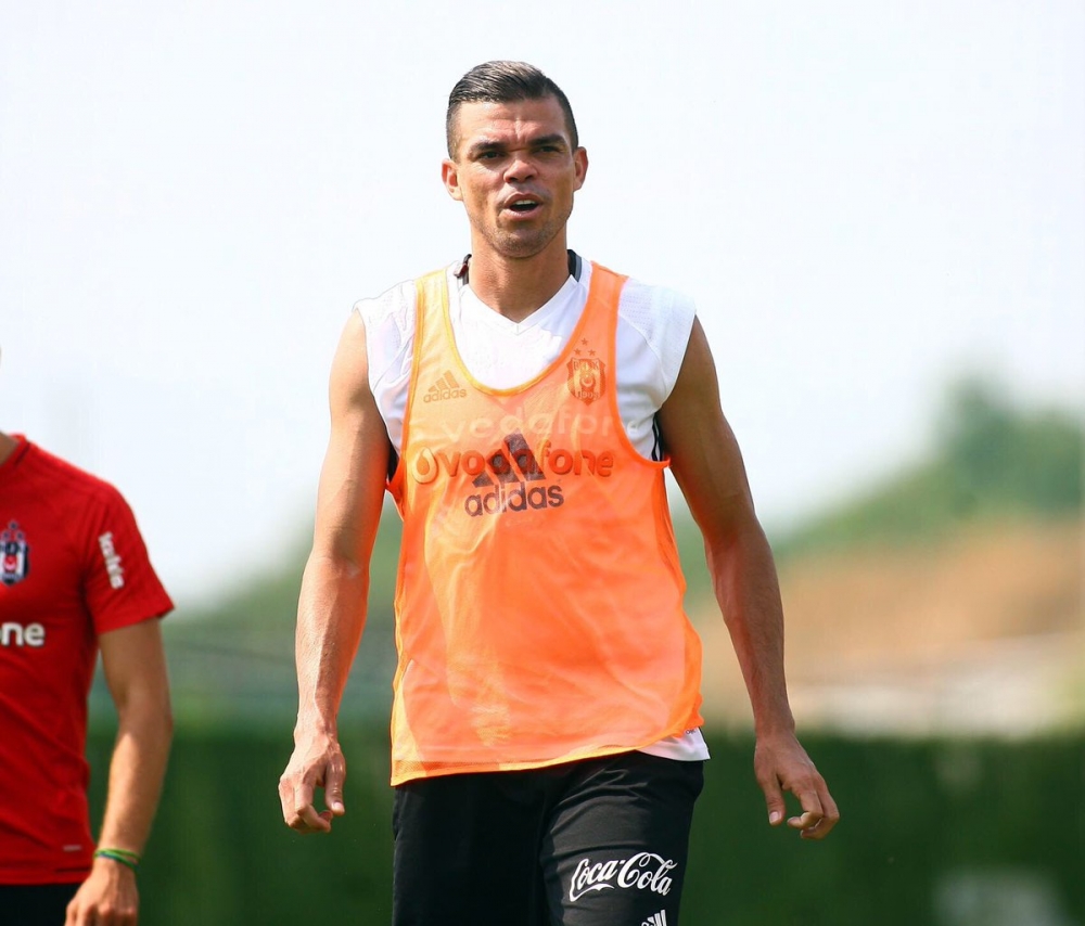 Beşiktaş'ın kadrosuna kattığı en tecrübeli yabancılar! - Görsel 26