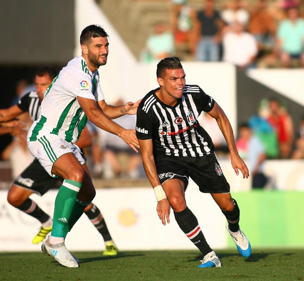 Beşiktaş-Real Betis maçından kareler - Görsel 8