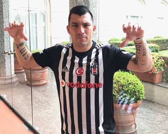 Gary Medel formayı giydiİ! - Görsel 1