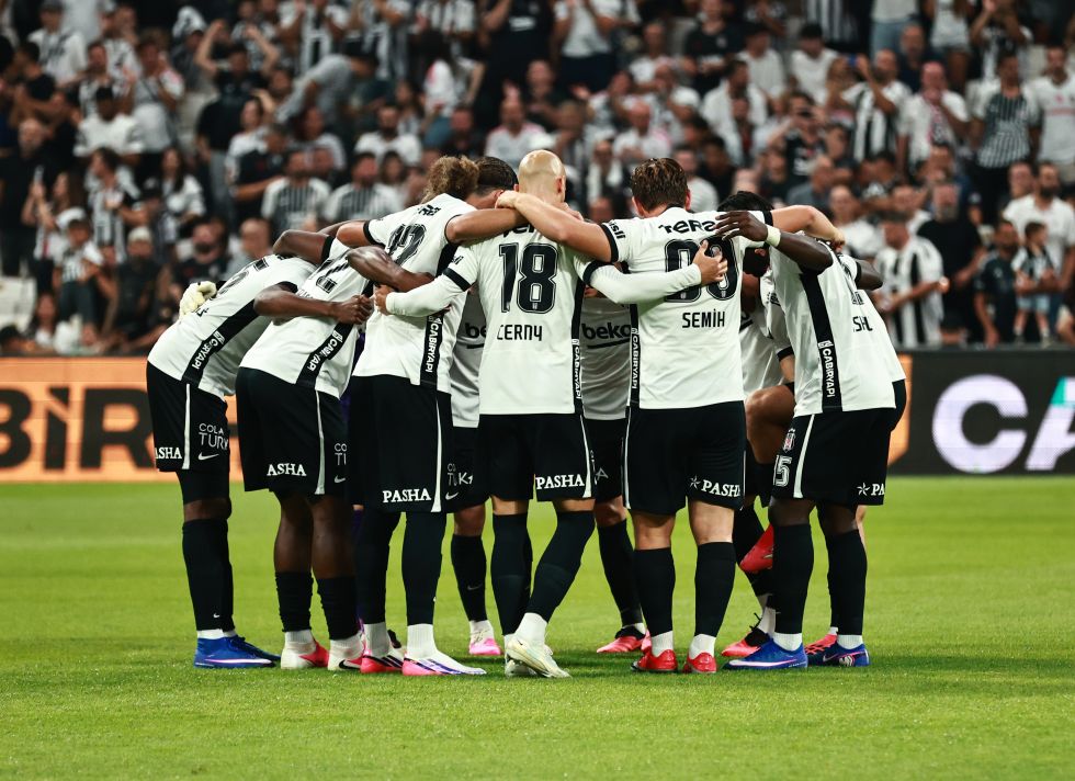 Beşiktaş 1-0 Eyüpspor maç sonucu: Cerny attı, Kartal 3 puanla başladı