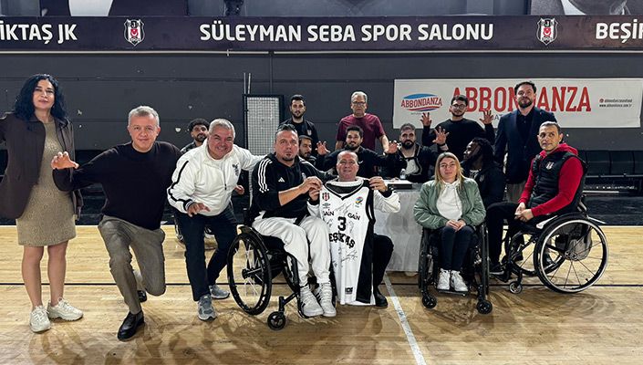 Beşiktaş Tekerlekli Sandalye Basketbol Takımına Siyah-Beyaz Miras Platformu’ndan Ziyaret - 17.12.2025