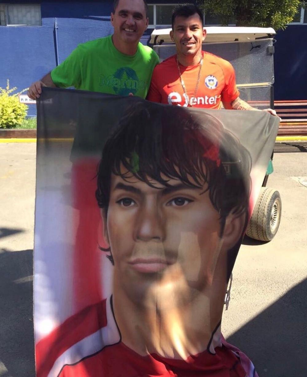 Medel'in, Şili'de bir kahraman olduğunu gösteren 83 kare! - Görsel 21