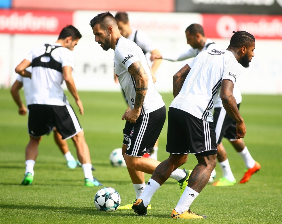 İşte Beşiktaş'ın bugünkü idmanından kareler! - Görsel 1