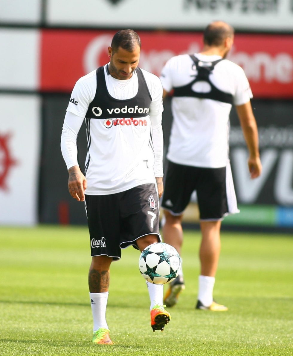 İşte Beşiktaş'ın bugünkü idmanından kareler! - Görsel 17
