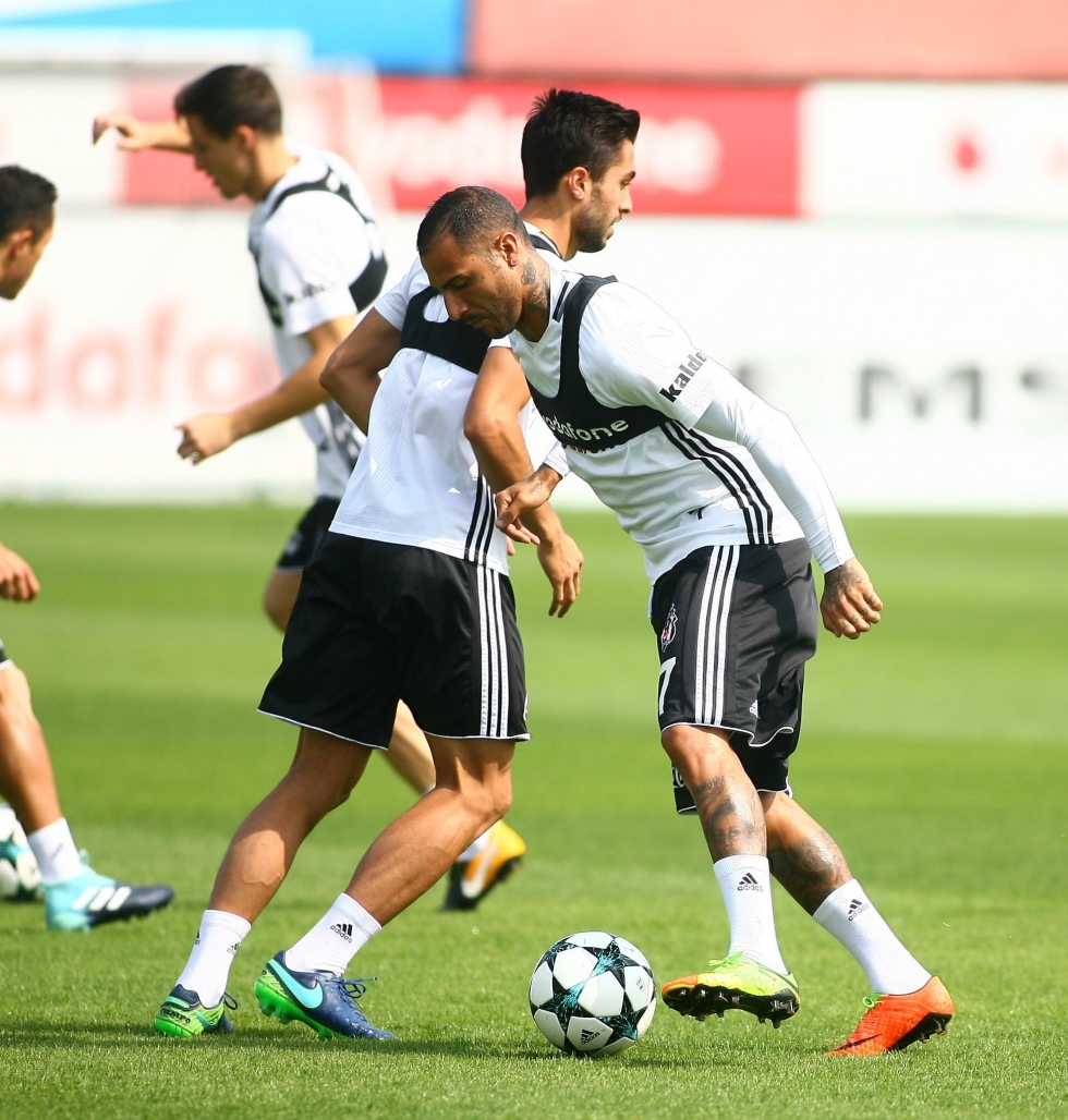 İşte Beşiktaş'ın bugünkü idmanından kareler! - Görsel 6
