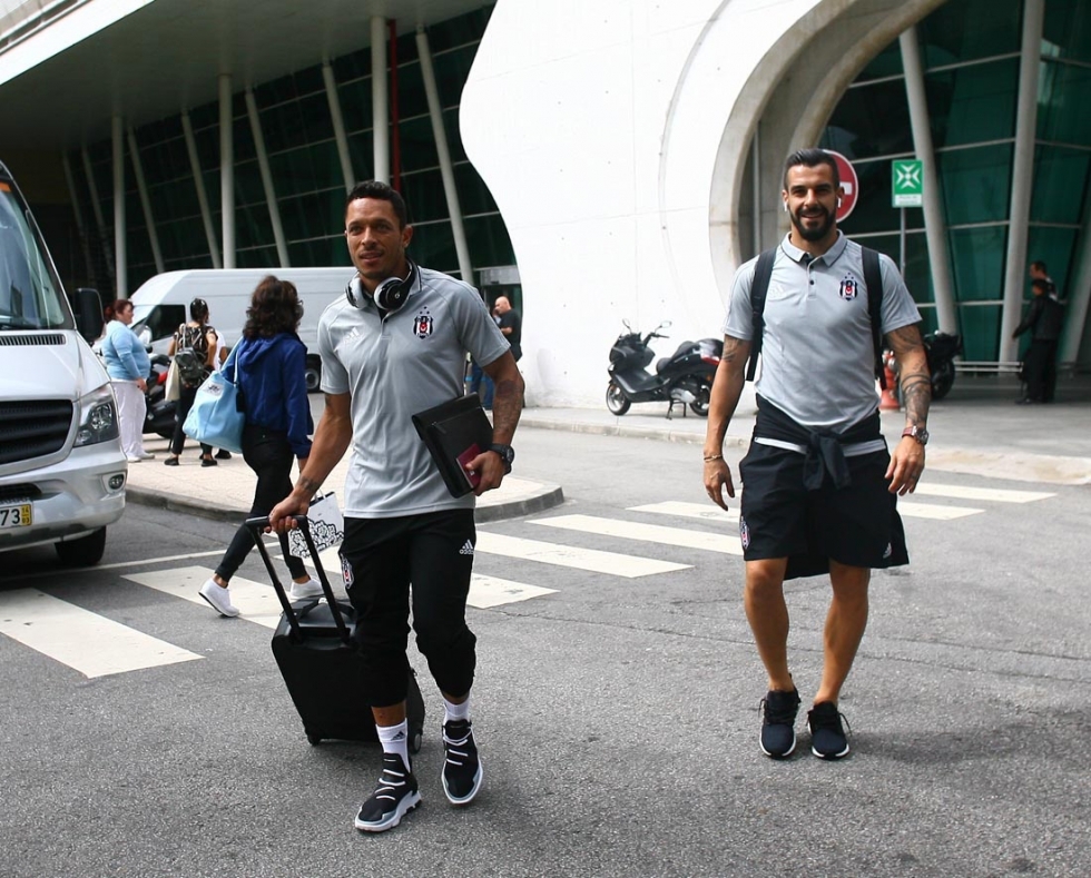 Beşiktaş, Porto'ya ulaştı! İşte kareler... - Görsel 14