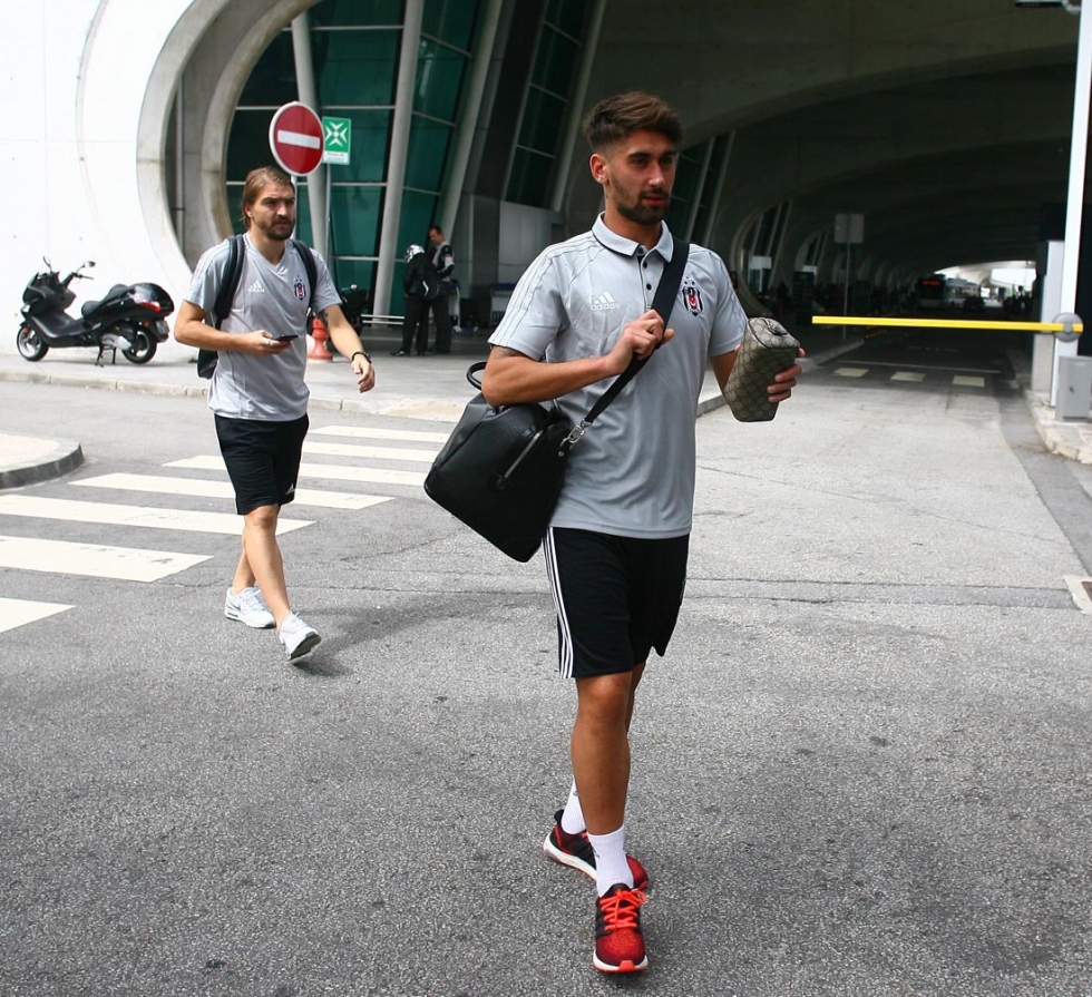 Beşiktaş, Porto'ya ulaştı! İşte kareler... - Görsel 16