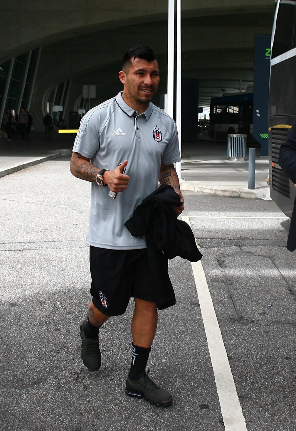 Beşiktaş, Porto'ya ulaştı! İşte kareler... - Görsel 18