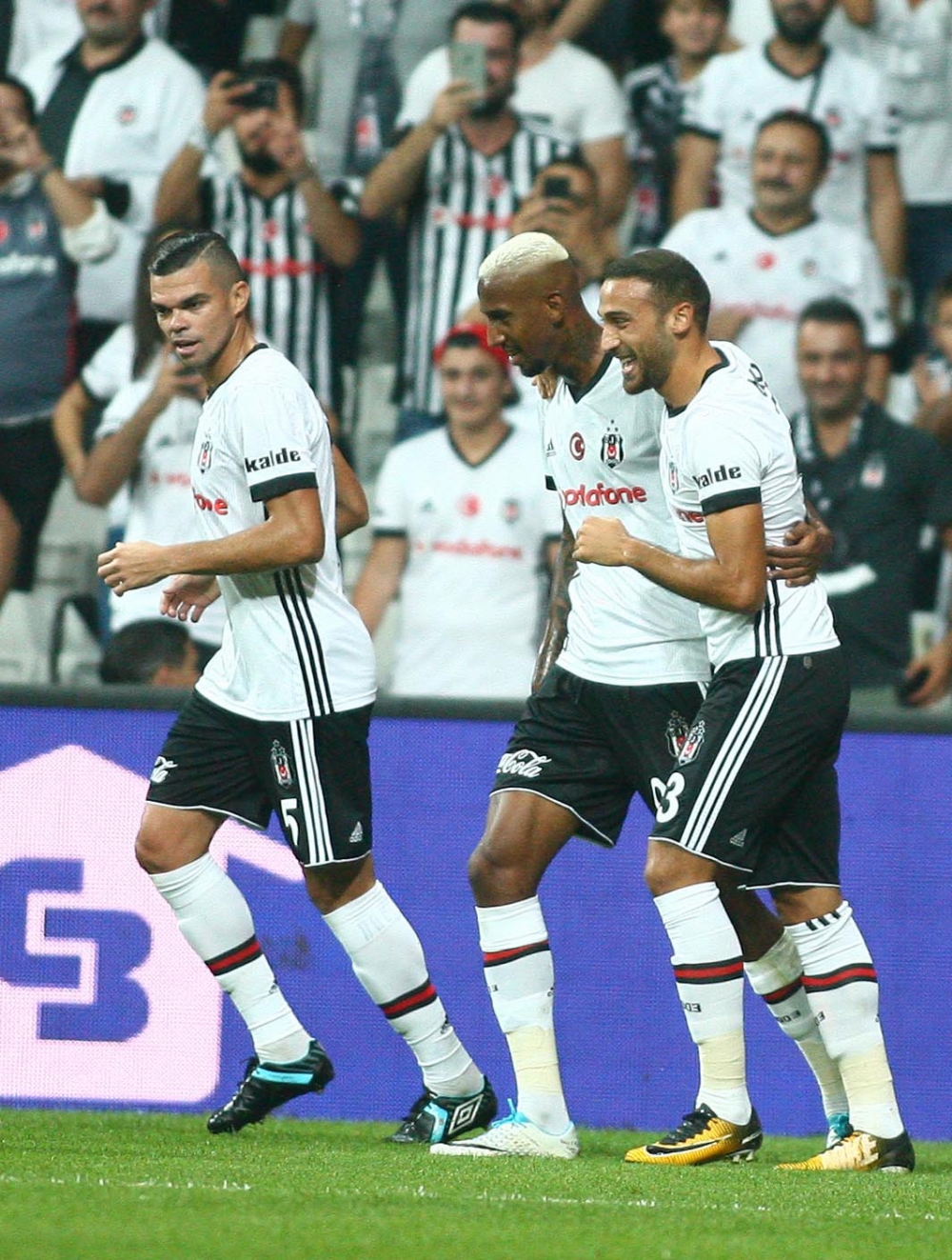 Beşiktaş-Konyaspor maçı için yazılan 16 köşe yazısı - Görsel 11