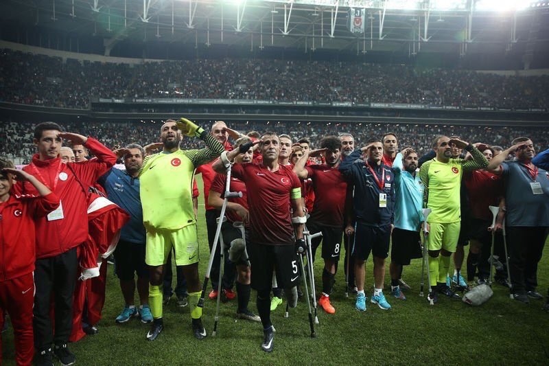 Beşiktaşlı futbolculardan Ampute Milli Takımı'na tebrik mesajları! - Görsel 1