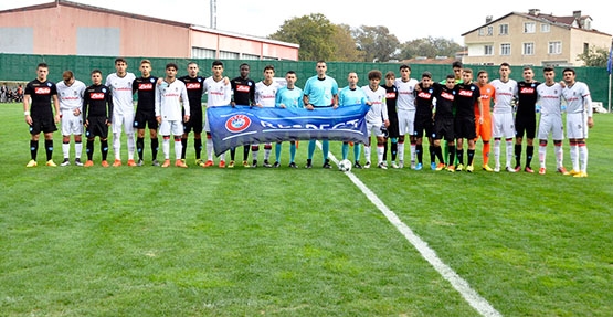 Beşiktaş - Napoli gençlik maçından kareler - Görsel 1