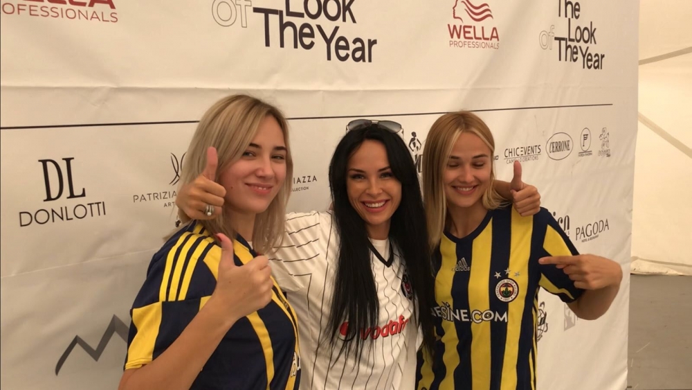 Beşiktaş ve Fenerbahçe formalı güzeller İtalya'yı salladı - Görsel 7