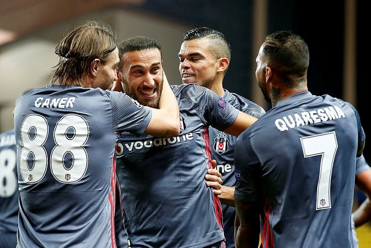 Beşiktaş, Avrupa basınında manşetleri süslüyor - Görsel 13