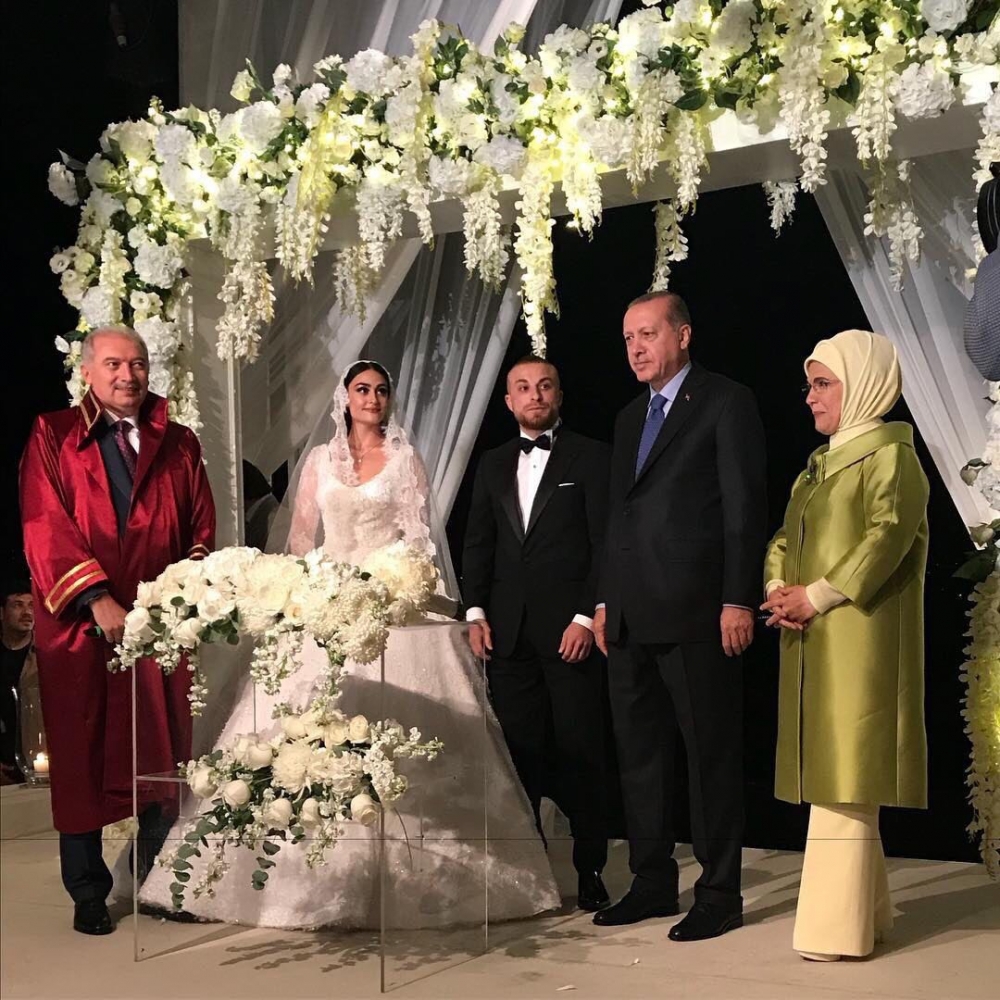 Gökhan Töre dünya evine girdi! İşte düğünden kareler... - Görsel 4