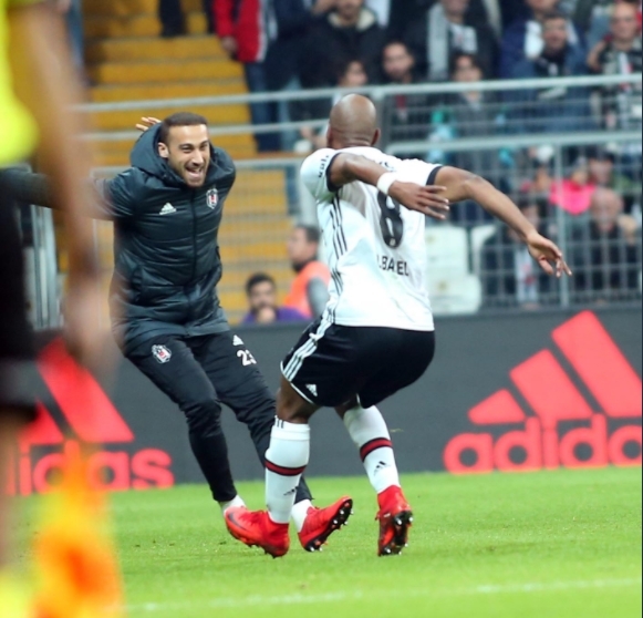 Cenk ve Babel'den klasikleşen gol sevinci! İşte o anlar... - Görsel 1