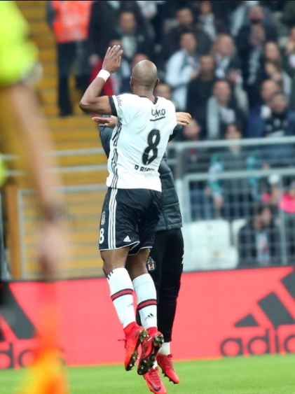 Cenk ve Babel'den klasikleşen gol sevinci! İşte o anlar... - Görsel 2