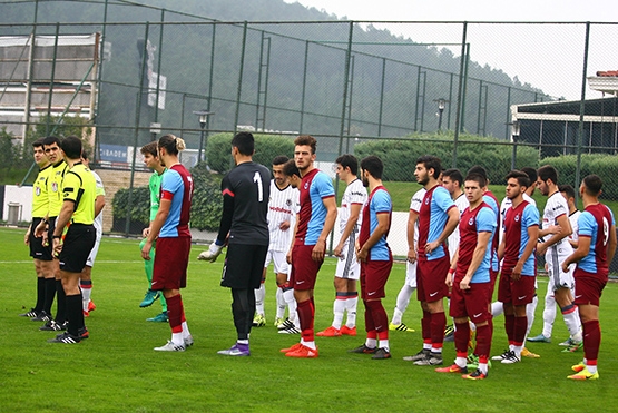 Beşiktaş - Trabzonspor (U-21) maçından kareler - Görsel 1