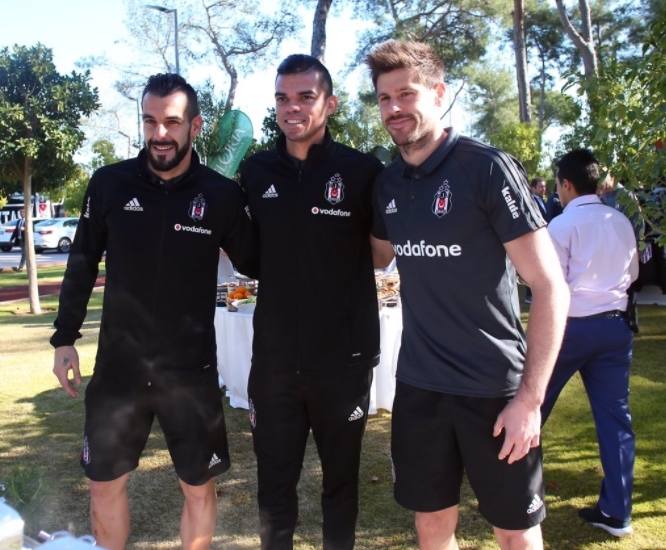 Antalya'da barbekü partisi! - Görsel 8